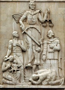 Justice_Statue_Iran